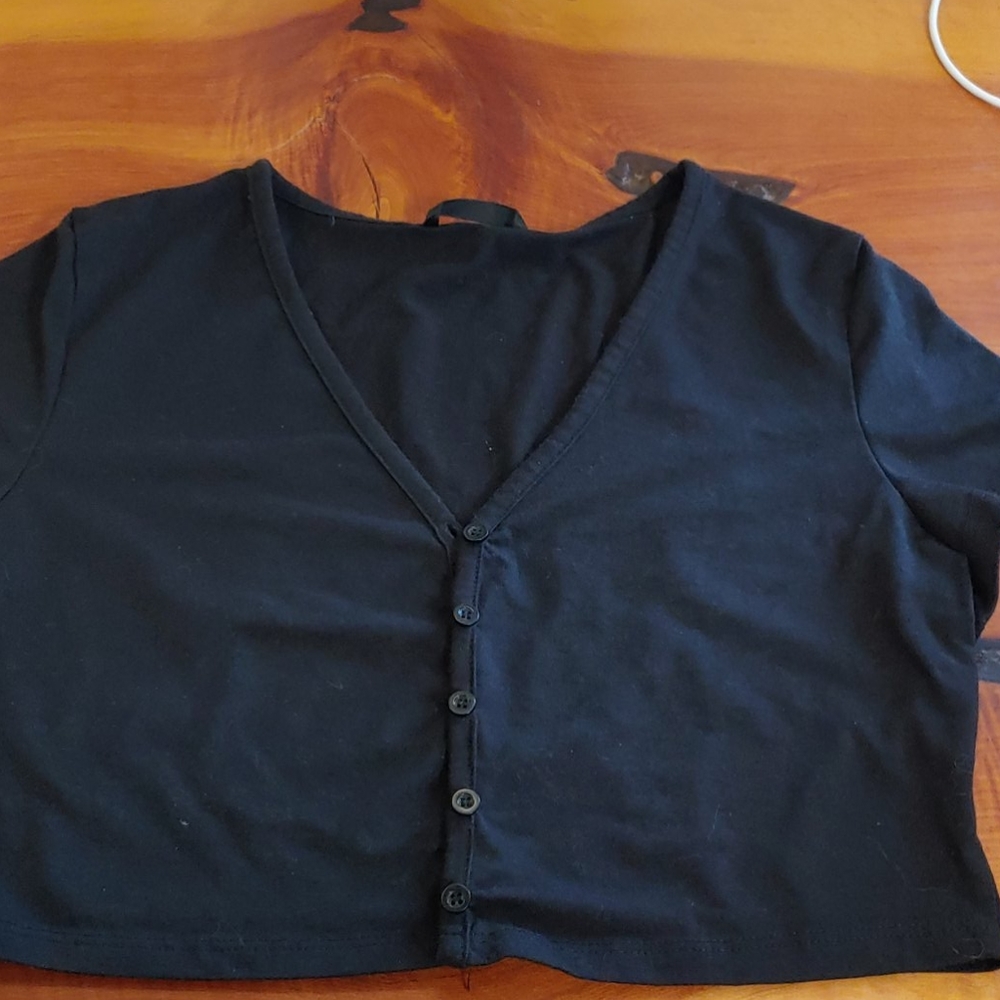 V cut buttom up crop top